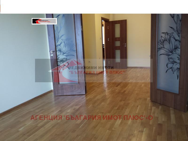 Rent Office in a residential building Sofia - Center 80m²